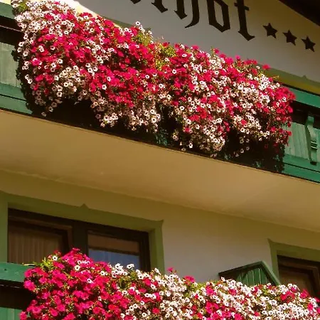 Adlerhof Am Sonnenplateau Hotel 3*